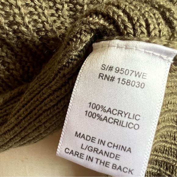 Love Tree Knotted Twist Front Knitted Cami in Olive Green Size Large - Picture 6 of 6